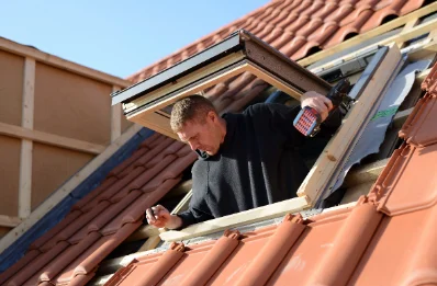Pose de fenêtres de toit Velux à Blandin